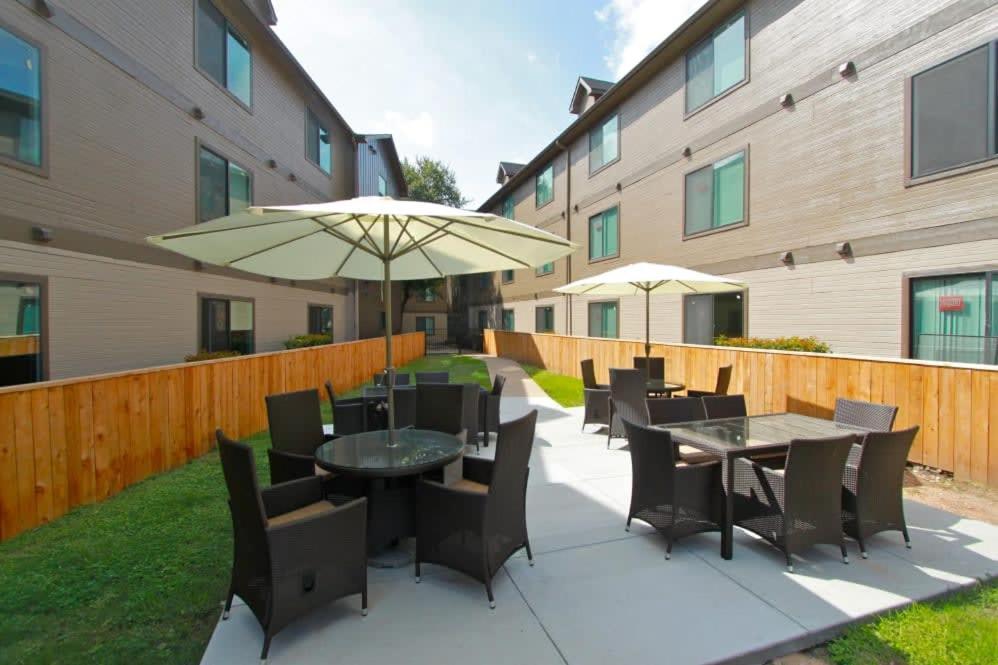 Extended Stay Apartments Next To Downtown Austin Eksteriør billede